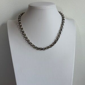 Classic Silver Chain-Link Necklace